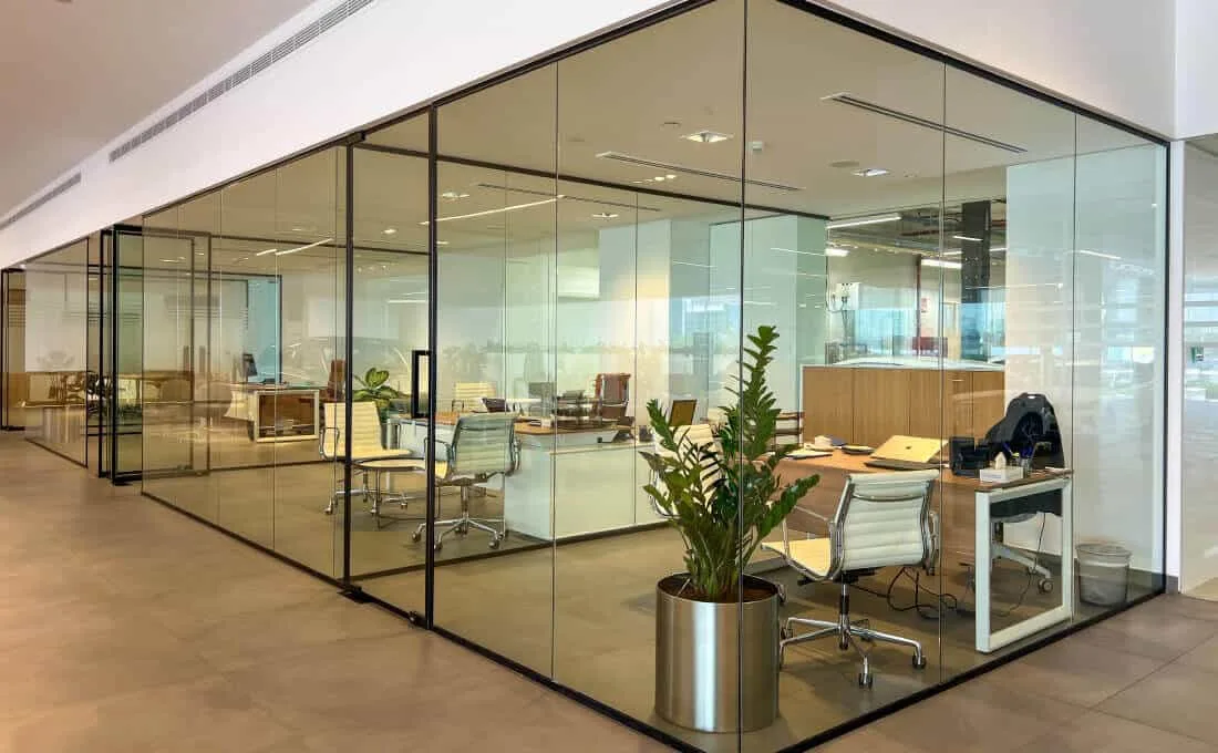 Glass Work Services for Hyderabad Homes by Trained Specialists - image 1