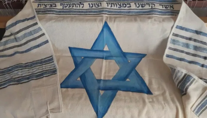 Shop Premium Tallit for Sale from Tallis-Man - image 1