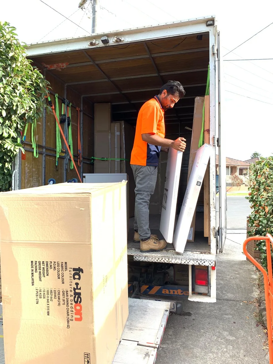 Adelaide Families Need Interstate Removalists Near Now - image 1