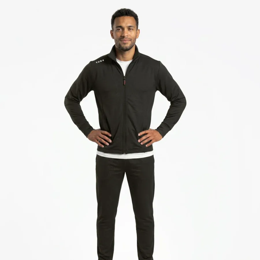 Performance Wear Clothing for Training & Sport - image 1