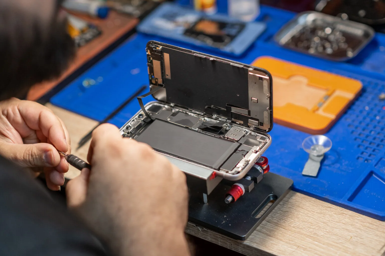 IPhone Repair UK - image 1