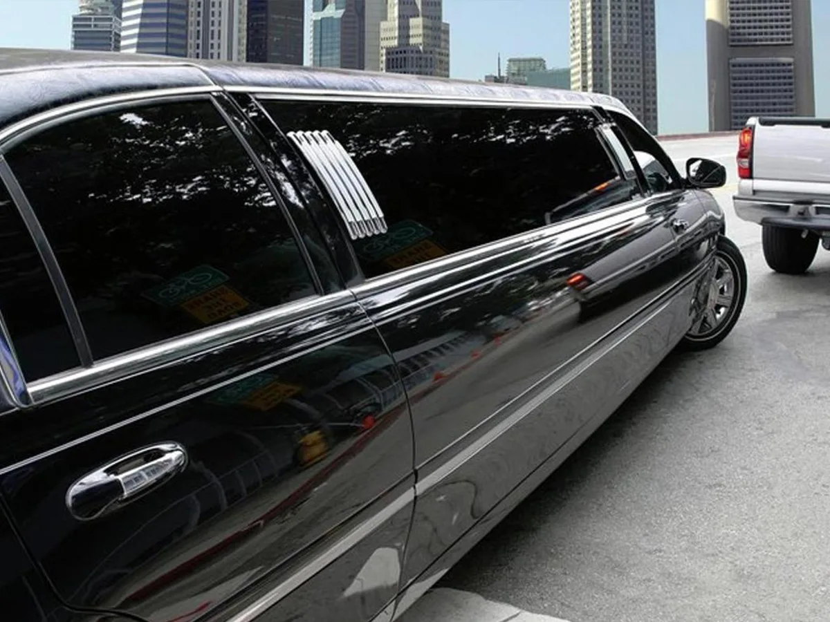 Reliable Travel For Every Event Limo Service In Denver Colorado - image 1