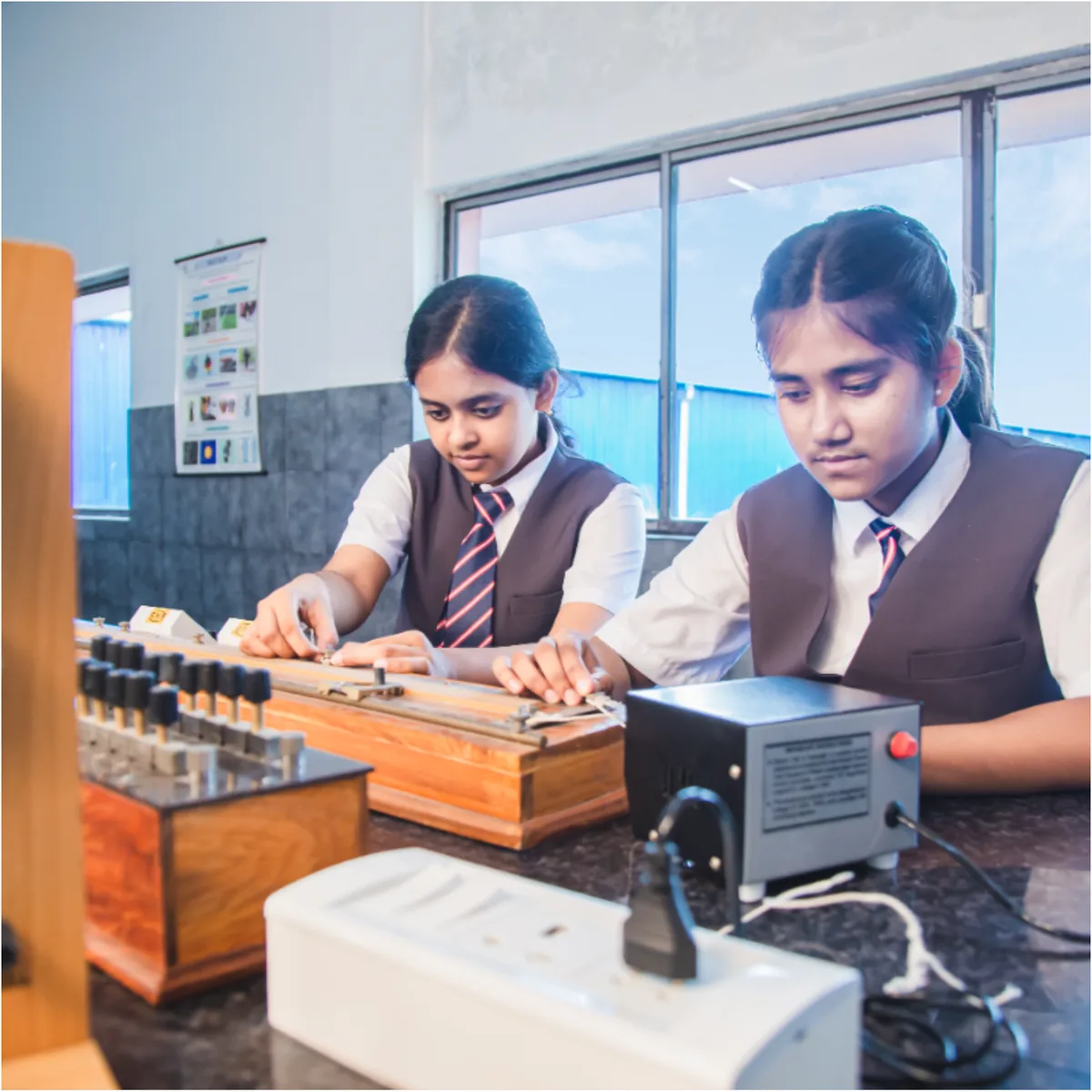 For The Best Science Education, Enrol Your Child at The Saini International School Maheshtala - image 1