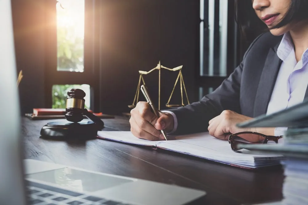 Best Law Firm in Noida for Trusted Legal Support | Adv Atulay Nehra - image 1