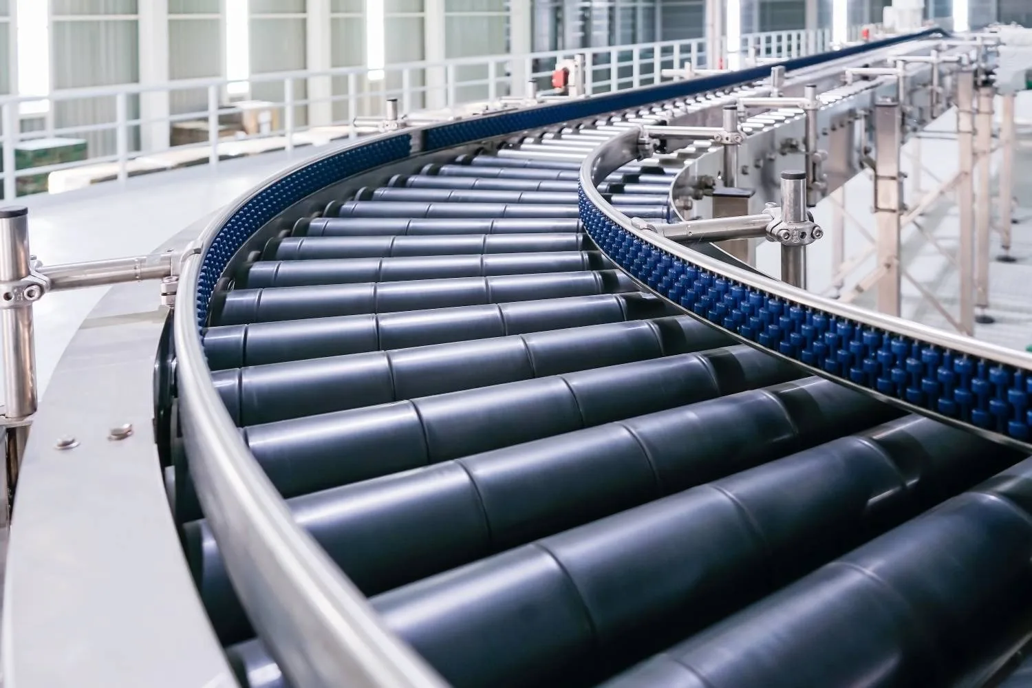 Conveyors | Types and Uses of Industrial Conveyors - image 1